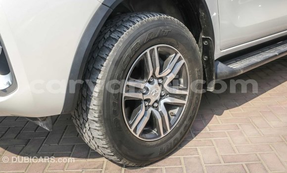 Tenga Imported Toyota Fortuner Chena Mota in Import - Dubai in Zambia Tenga Imported Toyota Fortuner Chena Mota in Import - Dubai in Zambia