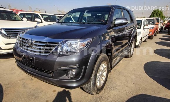 Tenga Imported Toyota Fortuner Zvimwe Mota in Import - Dubai in Zambia Tenga Imported Toyota Fortuner Zvimwe Mota in Import - Dubai in Zambia