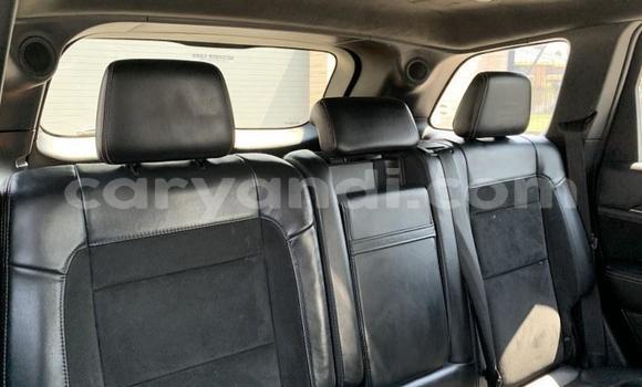 Acheter Occasion Voiture Jeep Grand Cherokee SRT8 Blanc à Lusaka, Zambie Acheter Occasion Voiture Jeep Grand Cherokee SRT8 Blanc à Lusaka, Zambie
