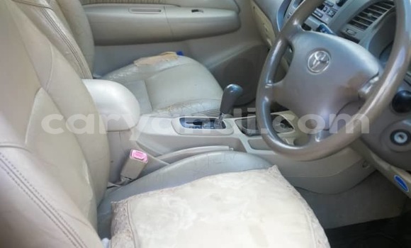 Acheter Occasion Voiture Toyota Hilux Beige à Lusaka, Zambie Acheter Occasion Voiture Toyota Hilux Beige à Lusaka, Zambie