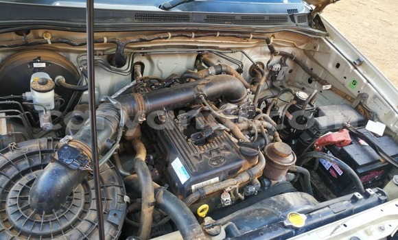 Acheter Occasion Voiture Toyota Hilux Beige à Lusaka, Zambie Acheter Occasion Voiture Toyota Hilux Beige à Lusaka, Zambie