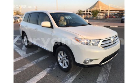 Buy Import Toyota Highlander White Car in Import - Dubai in Zambia Buy Import Toyota Highlander White Car in Import - Dubai in Zambia