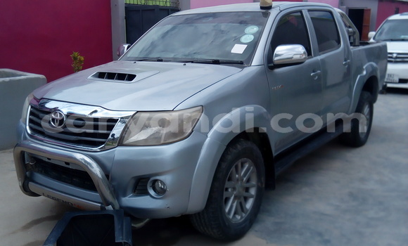 Buy Used Toyota Hilux Silver Car in Lusaka in Zambia Buy Used Toyota Hilux Silver Car in Lusaka in Zambia