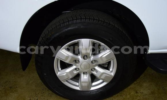 Buy Used Ford Everest White Car in Lusaka in Zambia Buy Used Ford Everest White Car in Lusaka in Zambia