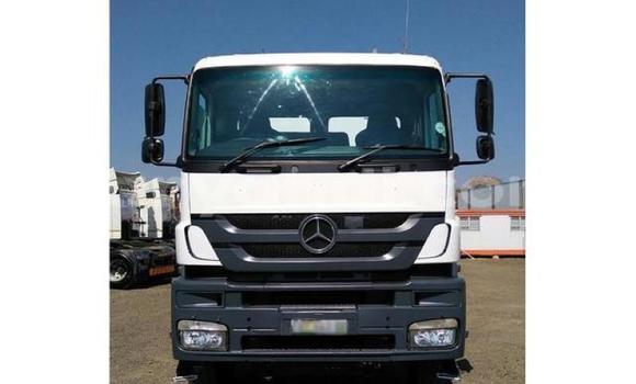 Buy Used Mercedes–Benz 3331 White Truck in Lusaka in Zambia Buy Used Mercedes–Benz 3331 White Truck in Lusaka in Zambia