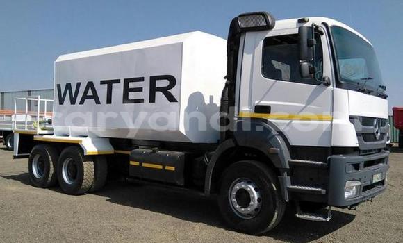 Buy Used Mercedes–Benz 3331 White Truck in Lusaka in Zambia Buy Used Mercedes–Benz 3331 White Truck in Lusaka in Zambia