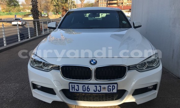 Acheter Occasion Voiture BMW 3–Series Gris à Chingola, Zambie Acheter Occasion Voiture BMW 3–Series Gris à Chingola, Zambie