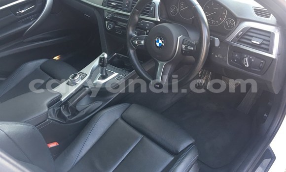 Acheter Occasion Voiture BMW 3–Series Gris à Chingola, Zambie Acheter Occasion Voiture BMW 3–Series Gris à Chingola, Zambie