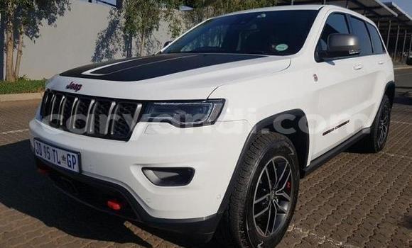 Buy Used Jeep Grand Cherokee SRT8 White Car in Chingola in Zambia Buy Used Jeep Grand Cherokee SRT8 White Car in Chingola in Zambia