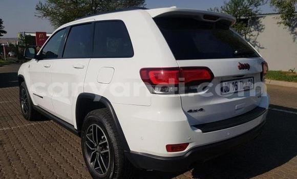 Buy Used Jeep Grand Cherokee SRT8 White Car in Chingola in Zambia Buy Used Jeep Grand Cherokee SRT8 White Car in Chingola in Zambia