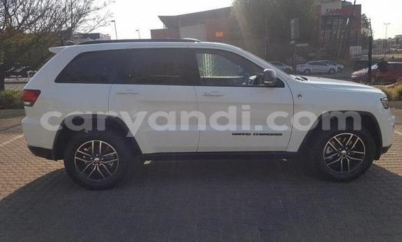Buy Used Jeep Grand Cherokee SRT8 White Car in Chingola in Zambia Buy Used Jeep Grand Cherokee SRT8 White Car in Chingola in Zambia