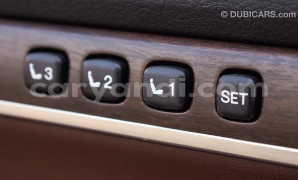 Acheter Import Voiture Toyota Land Cruiser Blanc à Import - Dubai, Zambie Acheter Import Voiture Toyota Land Cruiser Blanc à Import - Dubai, Zambie