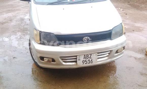 Tenga Tsaru Toyota Noah Zvimwe Mota in Chipata in Zambia Tenga Tsaru Toyota Noah Zvimwe Mota in Chipata in Zambia