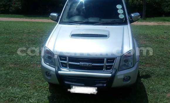 Acheter Occasion Voiture Isuzu KB Gris à Lusaka, Zambie Acheter Occasion Voiture Isuzu KB Gris à Lusaka, Zambie
