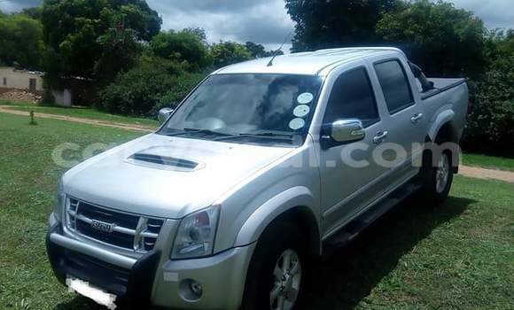 Acheter Occasion Voiture Isuzu KB Gris à Lusaka, Zambie Acheter Occasion Voiture Isuzu KB Gris à Lusaka, Zambie