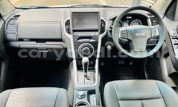 Tenga Tsaru Isuzu D–MAX Chena Mota in Lusaka in Zambia Tenga Tsaru Isuzu D–MAX Chena Mota in Lusaka in Zambia