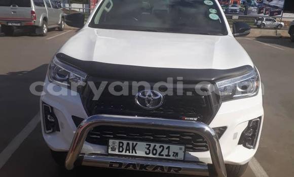 Acheter Neuf Voiture Toyota Hilux Blanc à Lusaka, Zambie Acheter Neuf Voiture Toyota Hilux Blanc à Lusaka, Zambie
