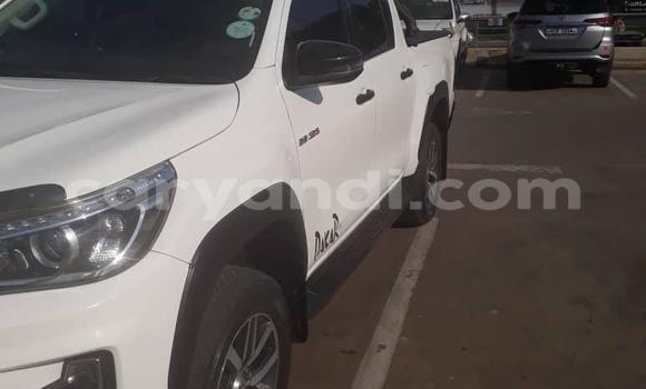 Acheter Neuf Voiture Toyota Hilux Blanc à Lusaka, Zambie Acheter Neuf Voiture Toyota Hilux Blanc à Lusaka, Zambie