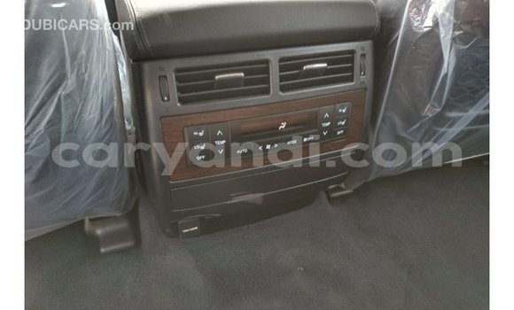 Acheter Import Voiture Toyota Land Cruiser Blanc à Import - Dubai, Zambie Acheter Import Voiture Toyota Land Cruiser Blanc à Import - Dubai, Zambie