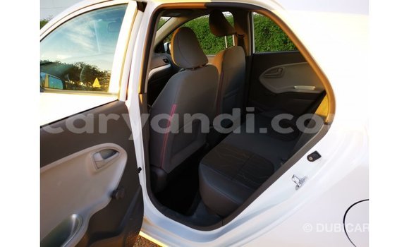 Acheter Import Voiture Kia Picanto Blanc à Import - Dubai, Zambie Acheter Import Voiture Kia Picanto Blanc à Import - Dubai, Zambie