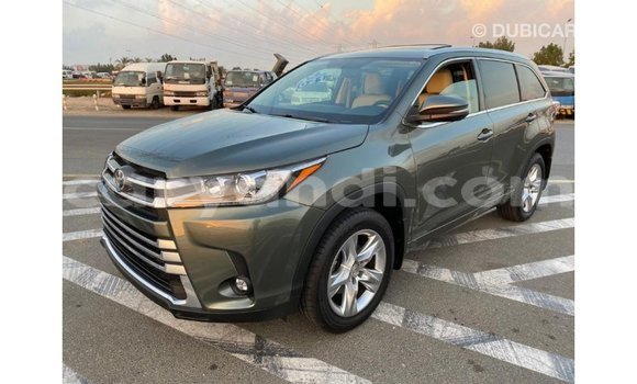 Buy Import Toyota Highlander Green Car in Import - Dubai in Zambia Buy Import Toyota Highlander Green Car in Import - Dubai in Zambia