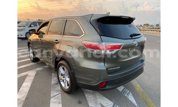 Buy Import Toyota Highlander Green Car in Import - Dubai in Zambia Buy Import Toyota Highlander Green Car in Import - Dubai in Zambia