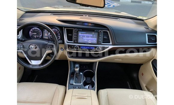 Buy Import Toyota Highlander Green Car in Import - Dubai in Zambia Buy Import Toyota Highlander Green Car in Import - Dubai in Zambia