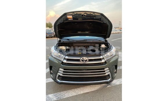 Buy Import Toyota Highlander Green Car in Import - Dubai in Zambia Buy Import Toyota Highlander Green Car in Import - Dubai in Zambia