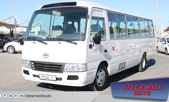 Nunua Imported Toyota Coaster Nyeupe Gari ndani ya Import - Dubai nchini Zambia Nunua Imported Toyota Coaster Nyeupe Gari ndani ya Import - Dubai nchini Zambia