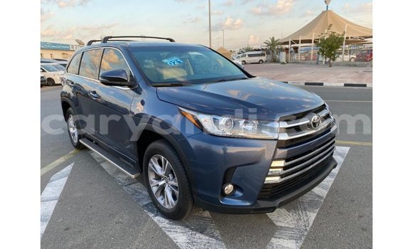 Acheter Import Voiture Toyota Highlander Bleu à Import - Dubai, Zambie Acheter Import Voiture Toyota Highlander Bleu à Import - Dubai, Zambie