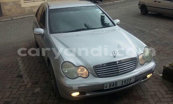 Tenga Tsaru Mercedes‒Benz C–Class Sirivha Mota in Chipata in Zambia Tenga Tsaru Mercedes‒Benz C–Class Sirivha Mota in Chipata in Zambia