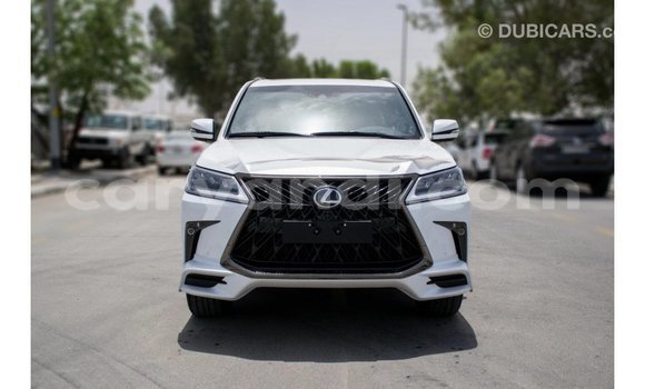 Acheter Import Voiture Lexus LX Blanc à Import - Dubai, Zambie Acheter Import Voiture Lexus LX Blanc à Import - Dubai, Zambie