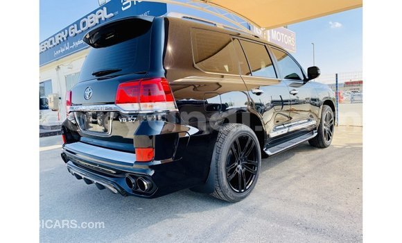 Tenga Imported Toyota Land Cruiser Nhema Mota in Import - Dubai in Zambia Tenga Imported Toyota Land Cruiser Nhema Mota in Import - Dubai in Zambia