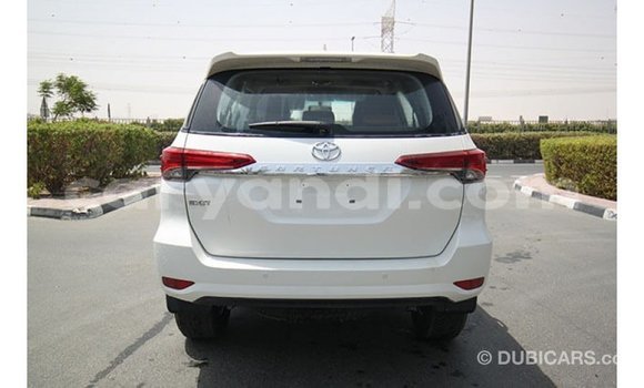 Buy Import Toyota Fortuner White Car in Import - Dubai in Zambia Buy Import Toyota Fortuner White Car in Import - Dubai in Zambia