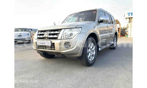 Tenga Imported Mitsubishi Pajero Zvimwe Mota in Import - Dubai in Zambia Tenga Imported Mitsubishi Pajero Zvimwe Mota in Import - Dubai in Zambia
