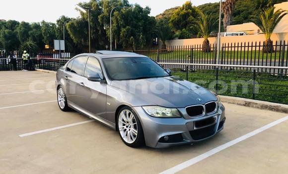 Acheter Occasion Voiture BMW 3–Series Gris à Lusaka, Zambie Acheter Occasion Voiture BMW 3–Series Gris à Lusaka, Zambie