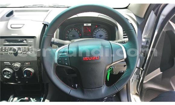 Buy Used Isuzu D–MAX White Car in Lusaka in Zambia Buy Used Isuzu D–MAX White Car in Lusaka in Zambia