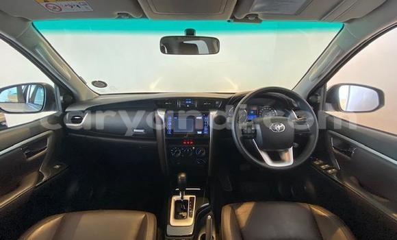 Nunua Ilio tumika Toyota Fortuner Fedha Gari ndani ya Lusaka nchini Zambia Nunua Ilio tumika Toyota Fortuner Fedha Gari ndani ya Lusaka nchini Zambia