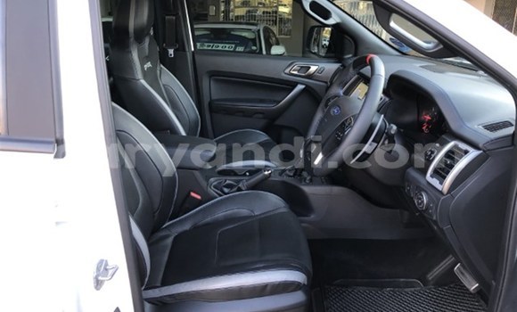 Nunua Ilio tumika Ford Ranger Fedha Gari ndani ya Chingola nchini Zambia Nunua Ilio tumika Ford Ranger Fedha Gari ndani ya Chingola nchini Zambia