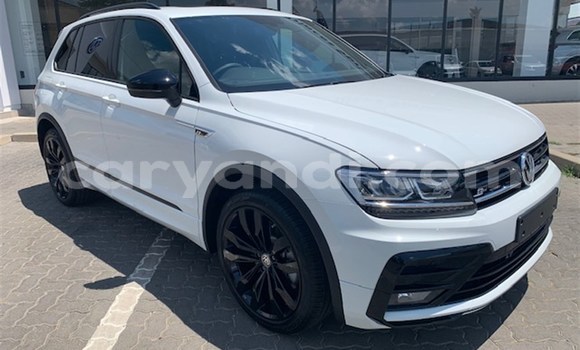 Buy Used Volkswagen Tiguan White Car in Livingstone in Zambia Buy Used Volkswagen Tiguan White Car in Livingstone in Zambia