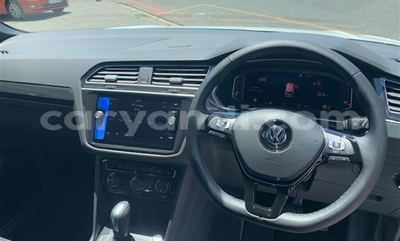 Buy Used Volkswagen Tiguan White Car in Livingstone in Zambia Buy Used Volkswagen Tiguan White Car in Livingstone in Zambia