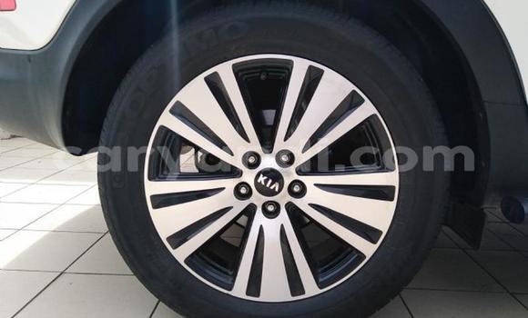 Buy Used Kia Sportage White Car in Mazabuka in Southern Buy Used Kia Sportage White Car in Mazabuka in Southern