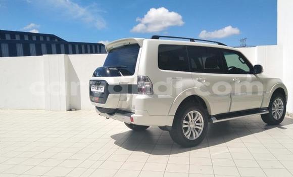 Acheter Occasion Voiture Mitsubishi Pajero Blanc à Mazabuka, Du sud Acheter Occasion Voiture Mitsubishi Pajero Blanc à Mazabuka, Du sud