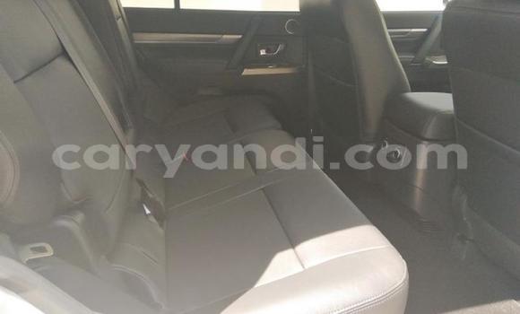 Acheter Occasion Voiture Mitsubishi Pajero Blanc à Mazabuka, Du sud Acheter Occasion Voiture Mitsubishi Pajero Blanc à Mazabuka, Du sud