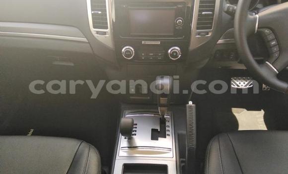 Acheter Occasion Voiture Mitsubishi Pajero Blanc à Mazabuka, Du sud Acheter Occasion Voiture Mitsubishi Pajero Blanc à Mazabuka, Du sud