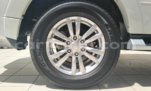 Acheter Occasion Voiture Mitsubishi Pajero Blanc à Mazabuka, Du sud Acheter Occasion Voiture Mitsubishi Pajero Blanc à Mazabuka, Du sud