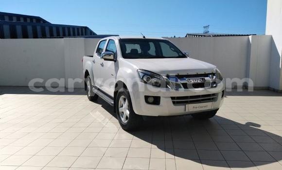 Tenga Tsaru Isuzu KB Chena Mota in Mazabuka in Southern Tenga Tsaru Isuzu KB Chena Mota in Mazabuka in Southern