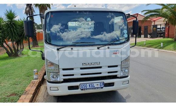 Buy Used Isuzu FTR 850 White Truck in Mazabuka in Southern Buy Used Isuzu FTR 850 White Truck in Mazabuka in Southern