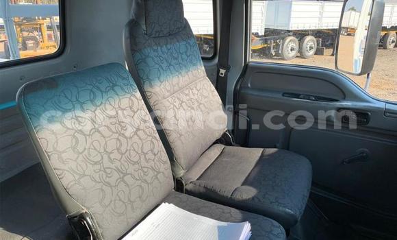 Nunua Ilio tumika Isuzu FTR 850 Nyeupe Lori ndani ya Mazabuka nchini Kusini Nunua Ilio tumika Isuzu FTR 850 Nyeupe Lori ndani ya Mazabuka nchini Kusini