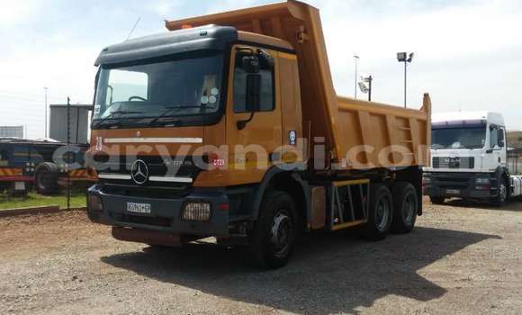 Acheter Occasion Utilitaire Mercedes–Benz Tipper Autre à Chingola, Zambie Acheter Occasion Utilitaire Mercedes–Benz Tipper Autre à Chingola, Zambie